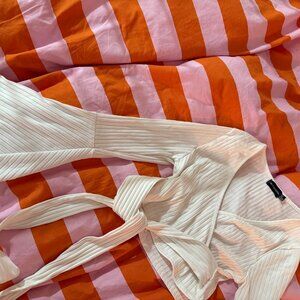 Flared Sleeve top size US4